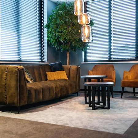 Onderwijshotel De Rooi Pannen آيندهوفن المظهر الخارجي الصورة