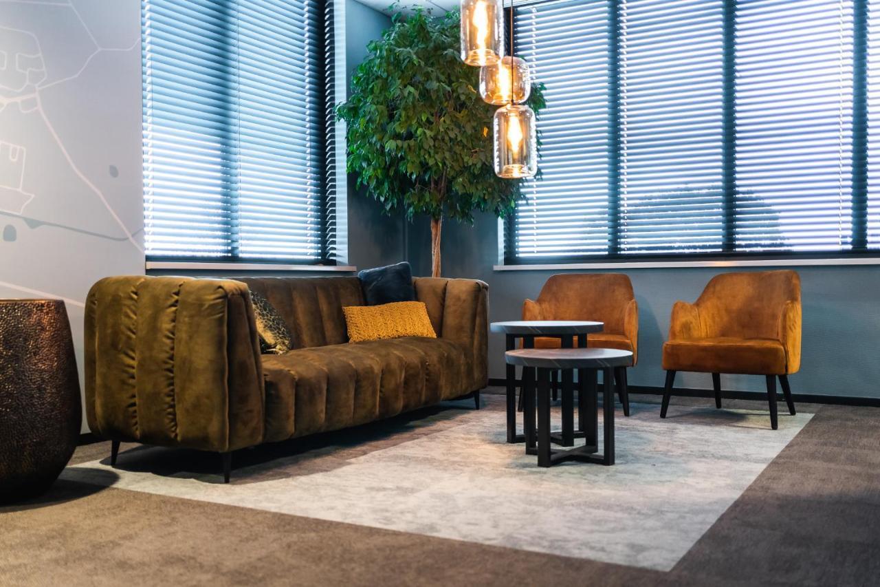 Onderwijshotel De Rooi Pannen آيندهوفن المظهر الخارجي الصورة