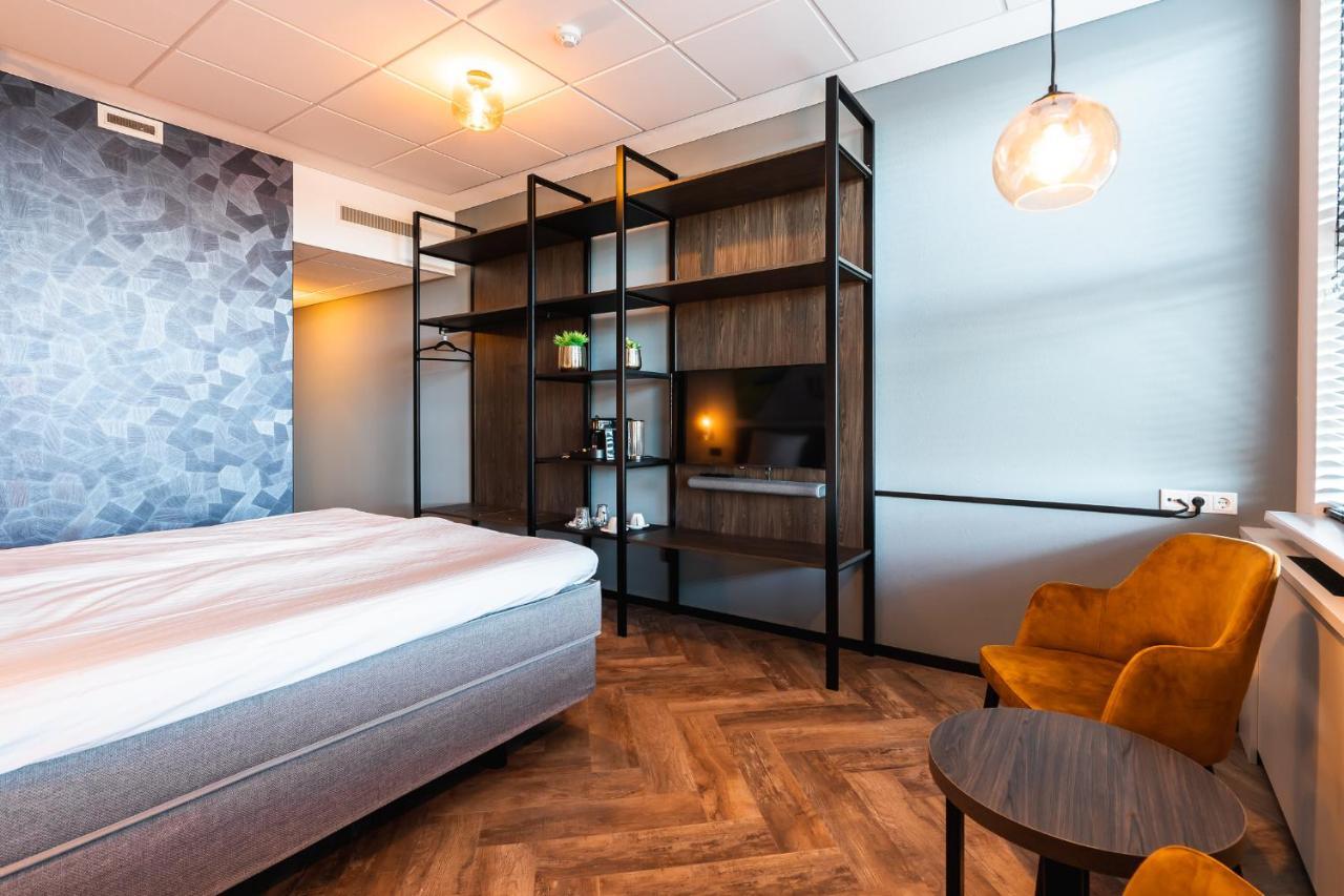 Onderwijshotel De Rooi Pannen آيندهوفن المظهر الخارجي الصورة