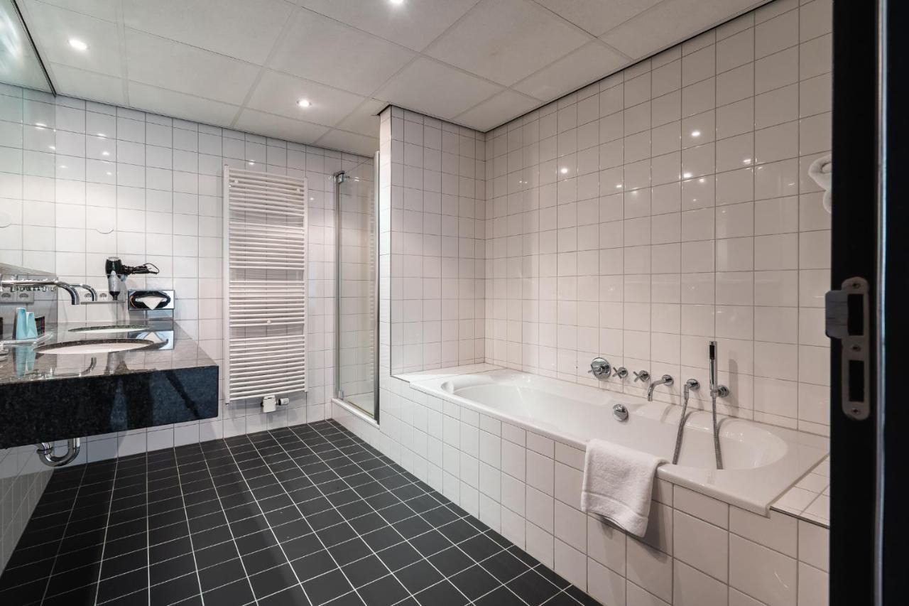 Onderwijshotel De Rooi Pannen آيندهوفن المظهر الخارجي الصورة