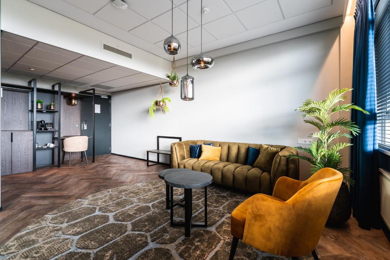 Onderwijshotel De Rooi Pannen آيندهوفن المظهر الخارجي الصورة