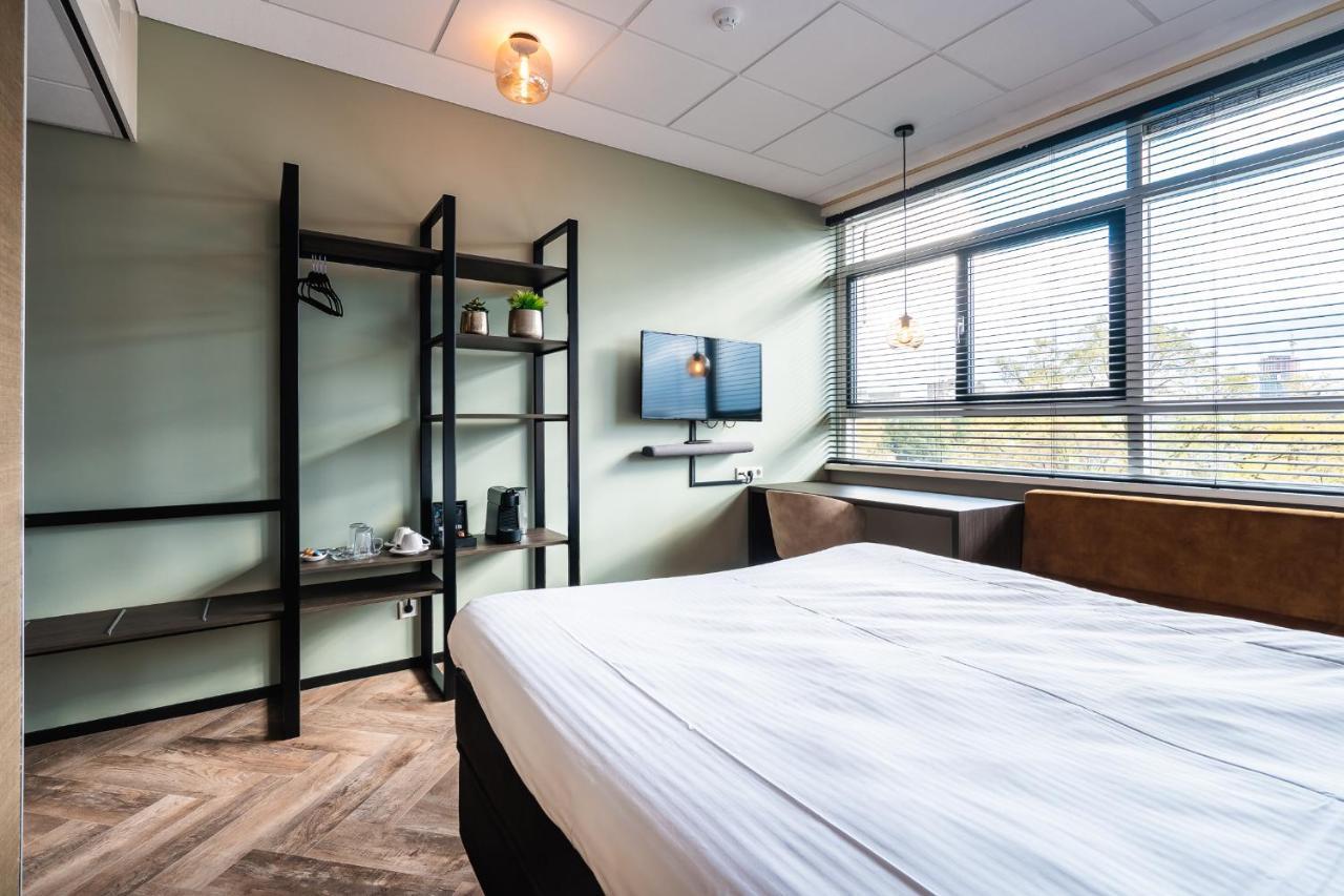 Onderwijshotel De Rooi Pannen آيندهوفن المظهر الخارجي الصورة
