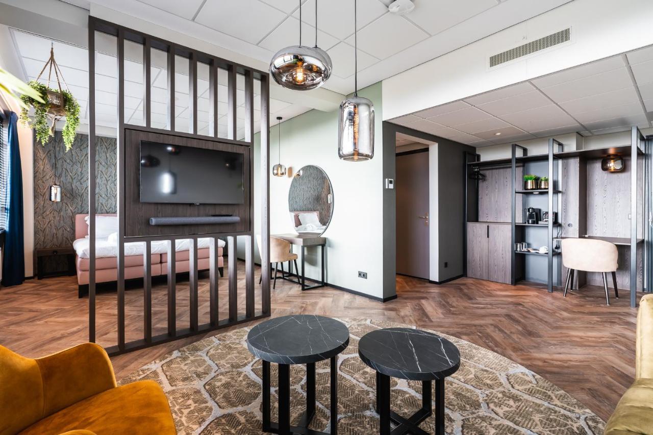 Onderwijshotel De Rooi Pannen آيندهوفن المظهر الخارجي الصورة