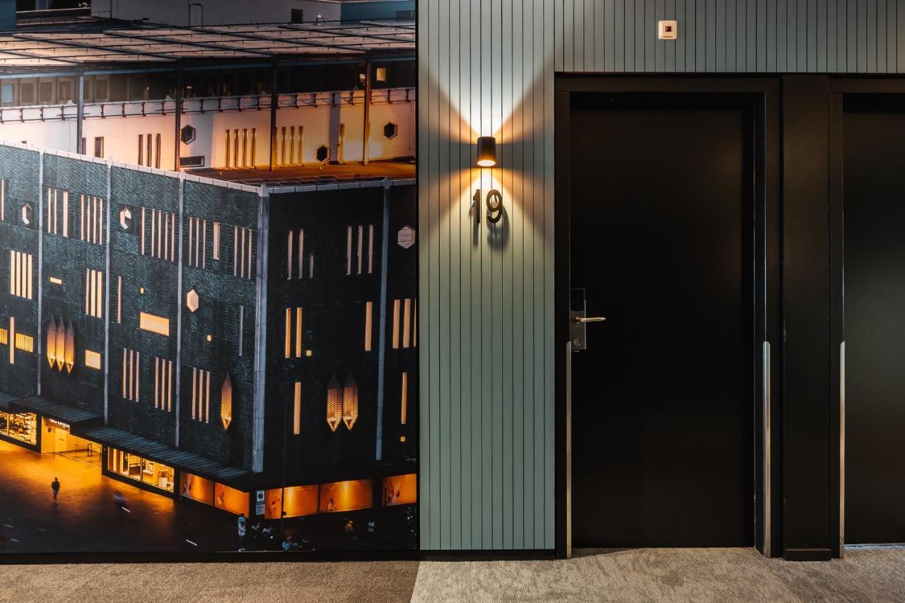 Onderwijshotel De Rooi Pannen آيندهوفن المظهر الخارجي الصورة