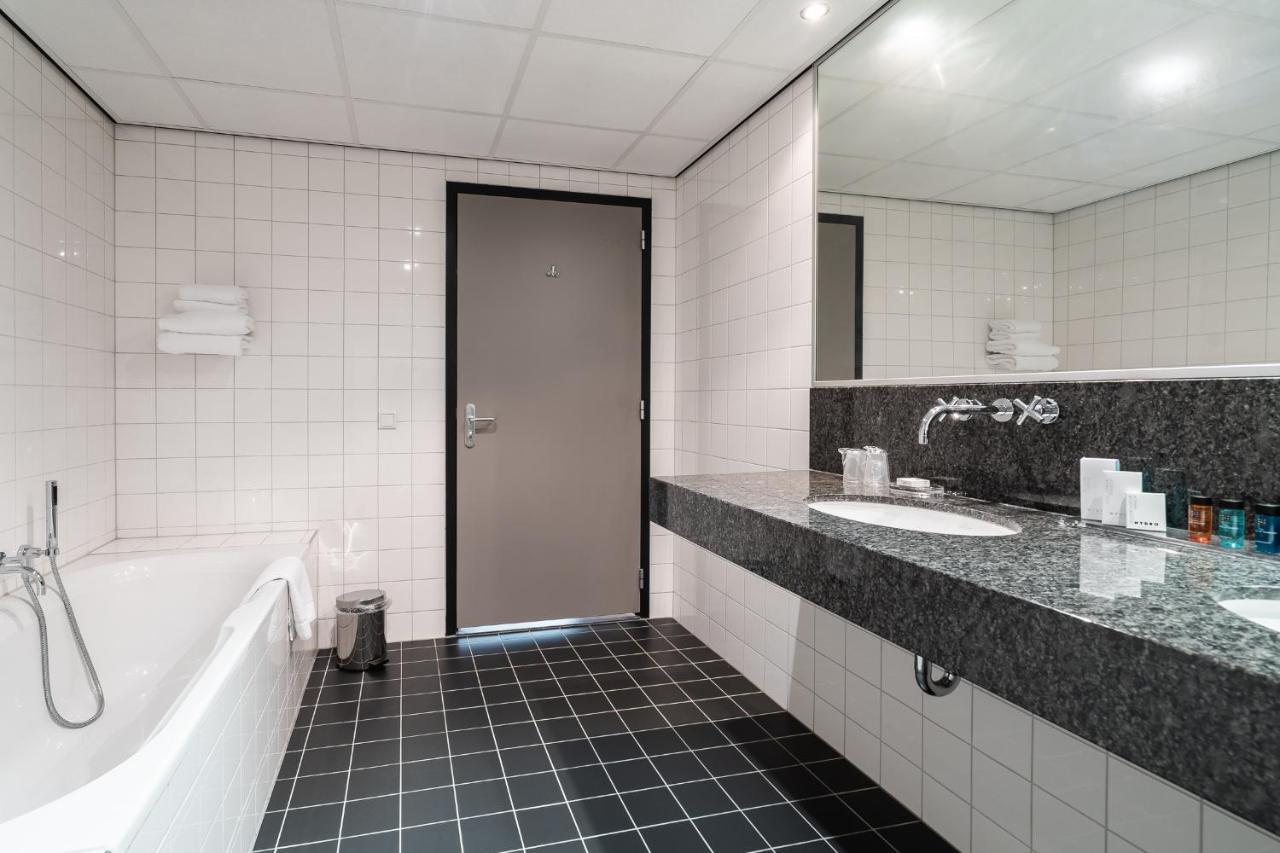 Onderwijshotel De Rooi Pannen آيندهوفن المظهر الخارجي الصورة
